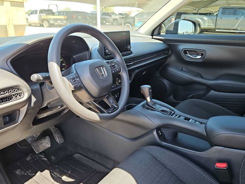 Used 2025 Honda HR-V LX image 10