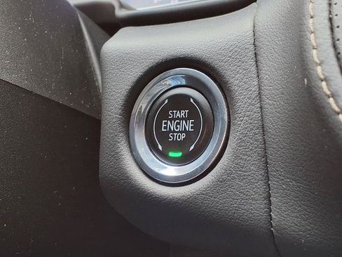 Used 2023 Chevrolet Suburban Premier AWD/4WD image 9