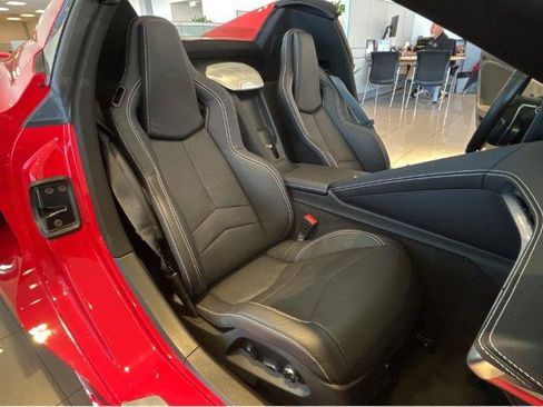 Used 2022 Chevrolet Corvette Stingray Preferred Conv w/ Z51 Performance Package RWD image 6