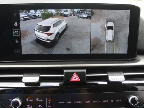 New 2026 Kia Sportage SX FWD image 57