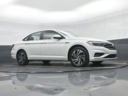 Used 2021 Volkswagen Jetta SEL Premium image 53