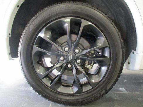 Used 2021 Dodge Durango GT image 30