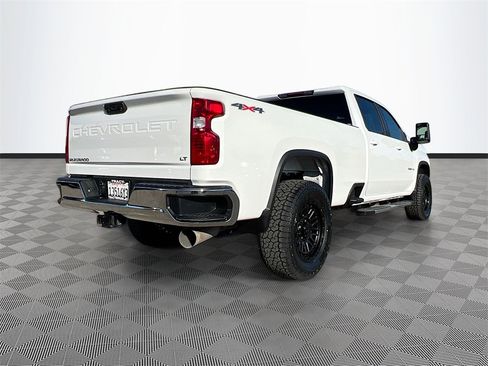 Used 2024 Chevrolet Silverado 2500 LT image 7