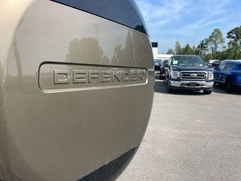 Used 2024 Land Rover Defender 110 X image 32