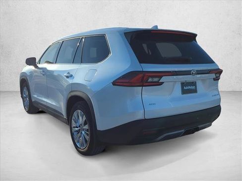 Used 2026 Toyota Grand Highlander Platinum image 7