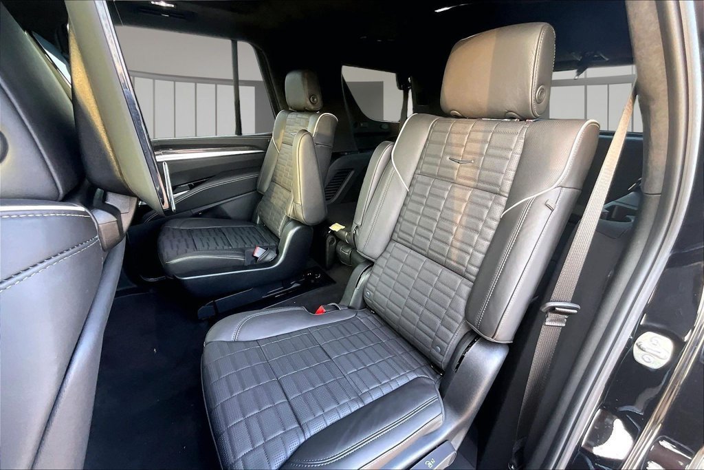 New 2026 Cadillac Escalade V AWD/4WD image 10