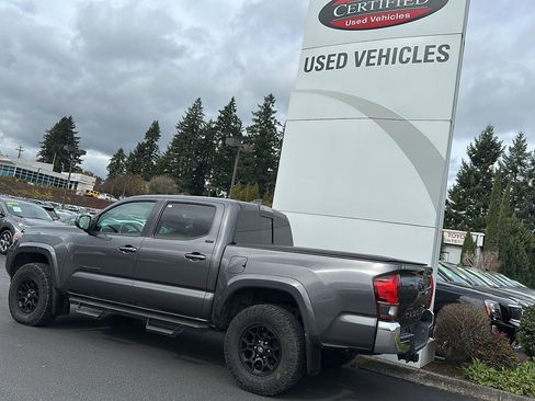 Used 2021 Toyota Tacoma SR5 image 3