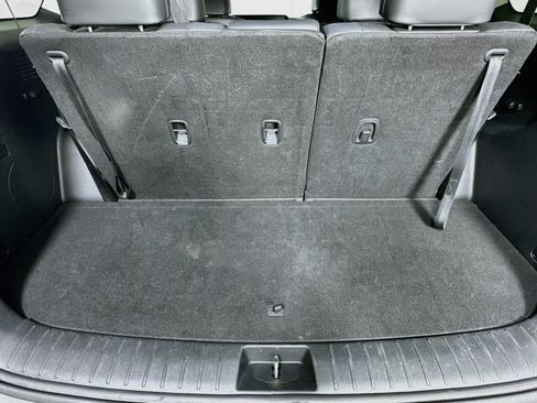 Used 2025 Hyundai Palisade SEL FWD image 30