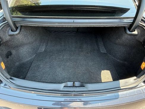 Used 2019 Chrysler 300 S AWD/4WD image 23