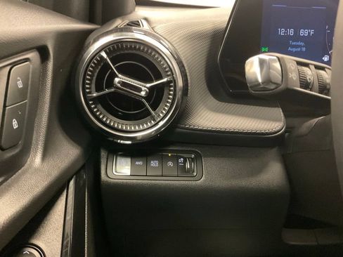 Used 2026 Chevrolet Equinox LT AWD/4WD image 10