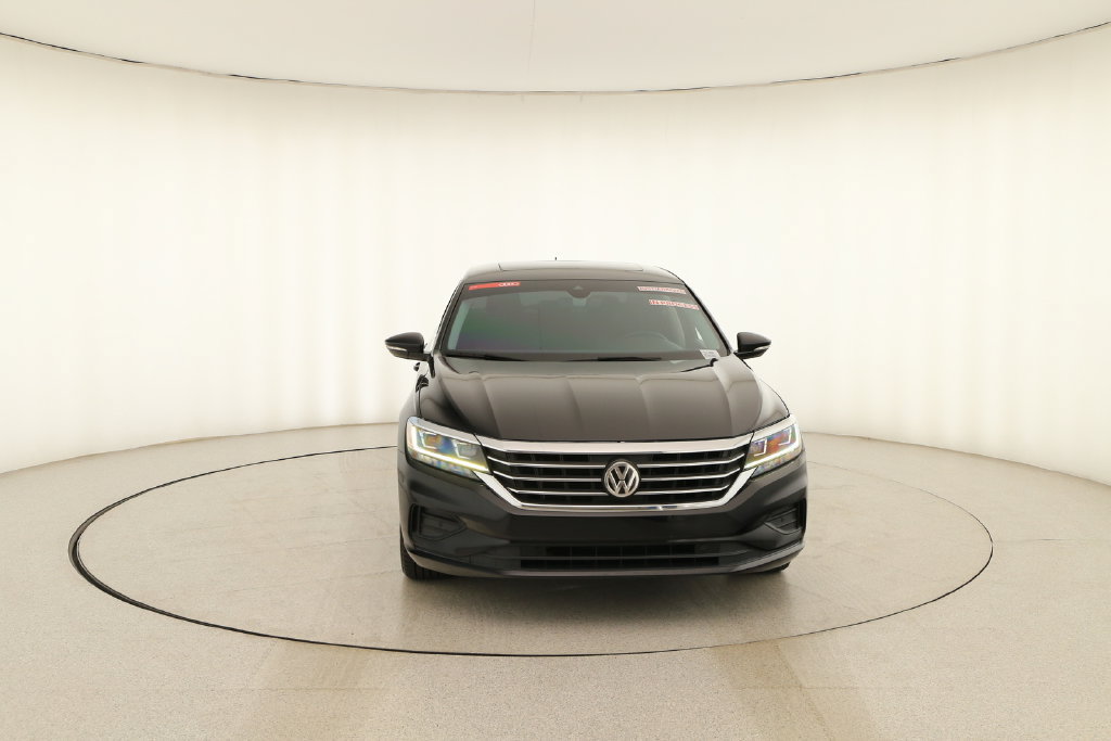 Used 2020 Volkswagen Passat 2.0T SEL FWD image 11