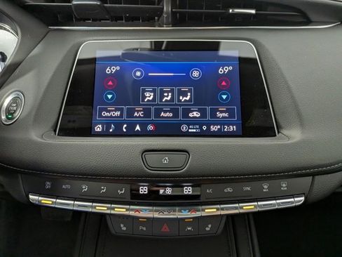 Certified 2023 Cadillac XT4 Premium Luxury w/ Cold Weather Package image 23