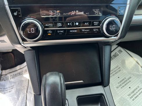 Used 2019 Subaru Outback 3.6R Touring AWD/4WD image 22