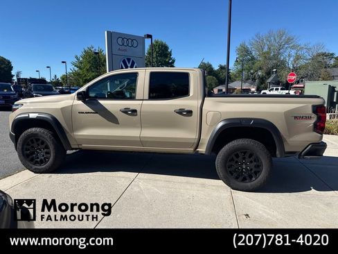 Used 2023 Chevrolet Colorado Trail Boss w/ Technology Package AWD/4WD image 12