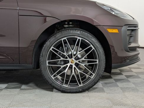 New 2026 Porsche Macan image 14