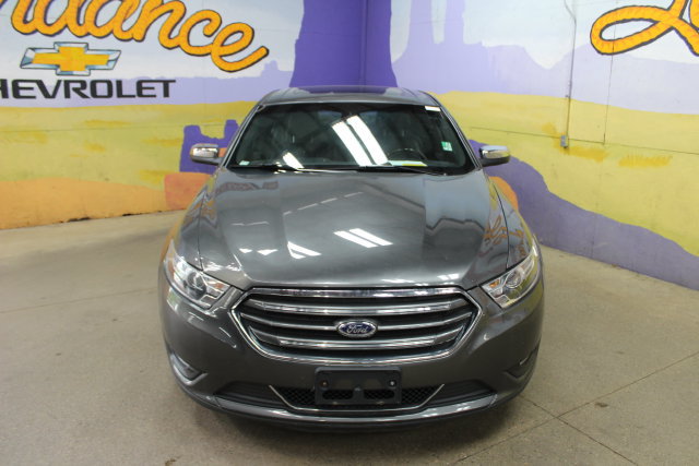 Used 2016 Ford Taurus Limited w/ Driver Assist Package AWD/4WD image 3