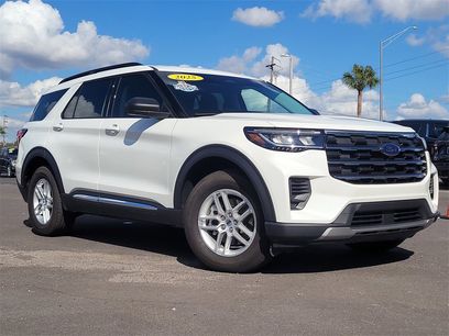 Used 2025 Ford Explorer Active
