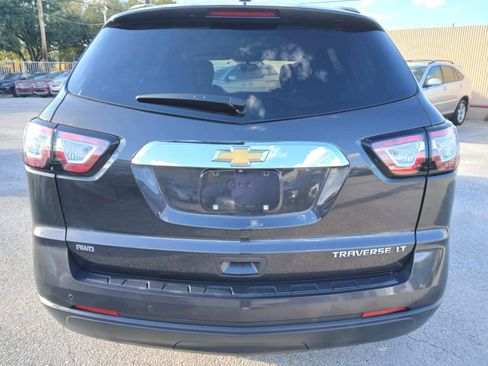 Used 2016 Chevrolet Traverse LT image 6