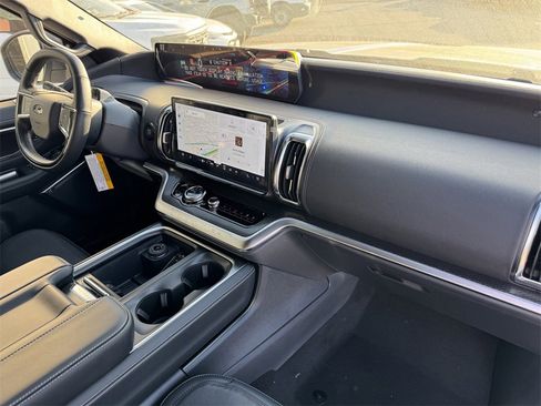 New 2025 Ford Expedition Max Platinum w/ Stealth Appearance Package image 5