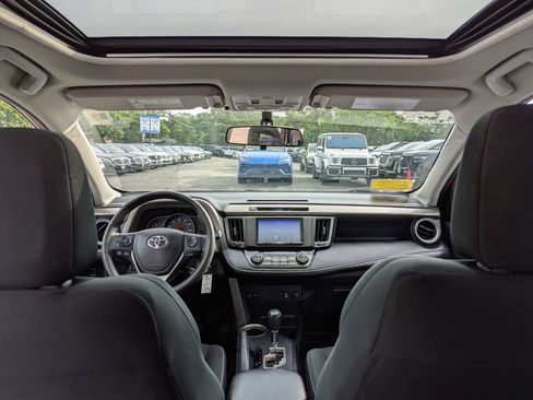 Used 2014 Toyota RAV4 XLE AWD/4WD image 38