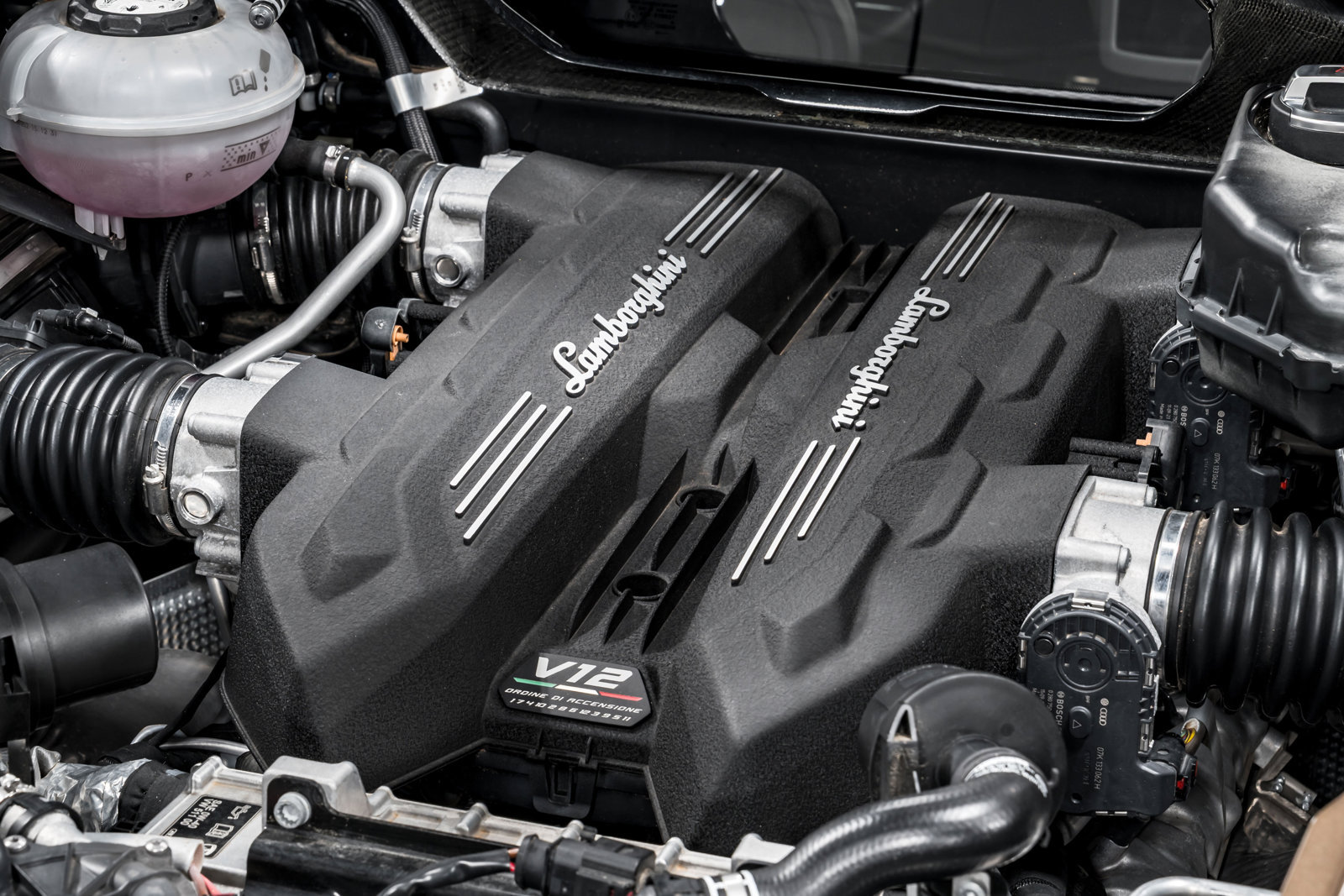 Used 2024 Lamborghini Revuelto AWD/4WD image 52