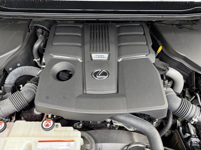 Used 2024 Lexus GX 550 w/ Accessory Package (2T) AWD/4WD image 28