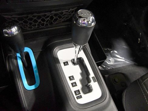 Used 2014 Jeep Wrangler Unlimited Sahara w/ Dual Top Group image 24