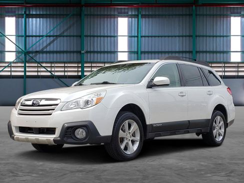 Used 2014 Subaru Outback 3.6R Limited AWD/4WD image 1