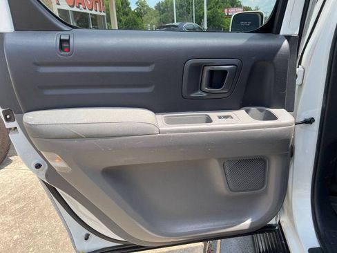 Used 2010 Honda Ridgeline RTS image 8