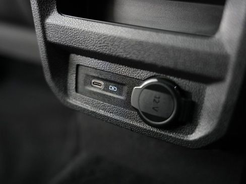 Used 2021 Volkswagen Tiguan SE w/ Panoramic Sunroof Package FWD image 40