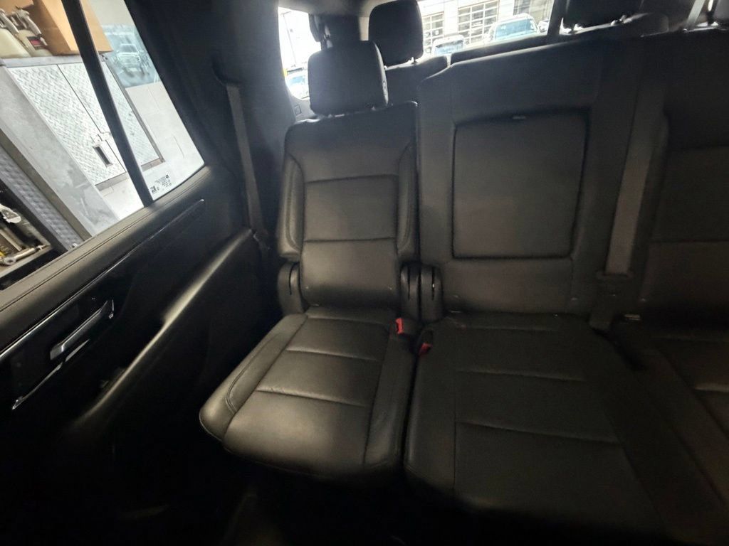 Used 2025 Chevrolet Tahoe LT AWD/4WD image 13