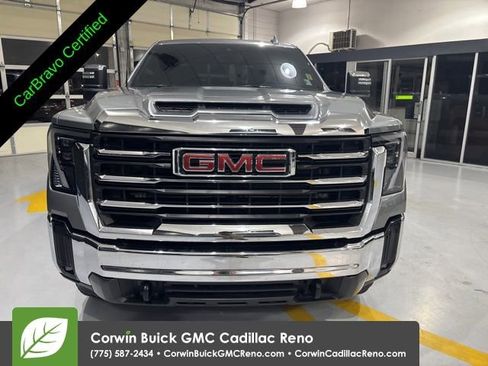 Certified 2025 GMC Sierra 2500 SLT image 2