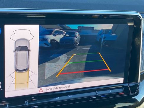 Certified 2025 Volkswagen Atlas Cross Sport SEL image 16