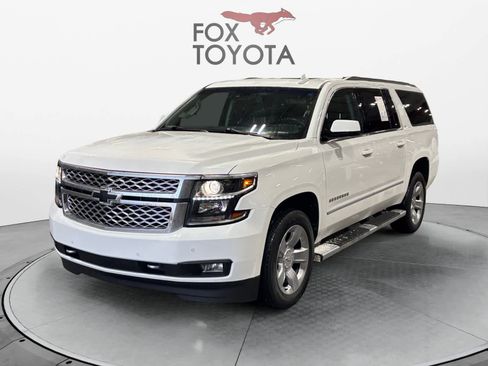 Used 2019 Chevrolet Suburban LT w/ LT Signature Package image 1