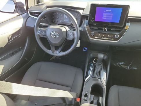Used 2023 Toyota Corolla LE image 12