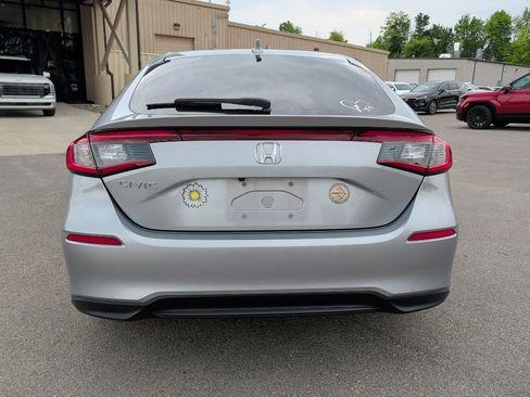 Used 2024 Honda Civic EX-L image 8