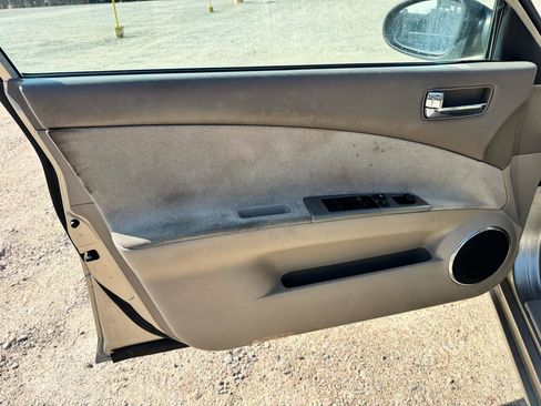 Used 2005 Nissan Altima 2.5 S image 10