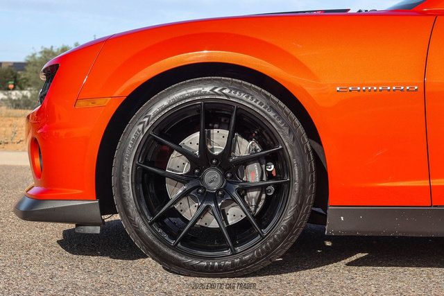 Used 2010 Chevrolet Camaro SS RWD image 4