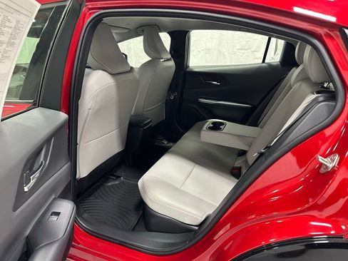 Used 2025 Toyota Prius XLE image 44