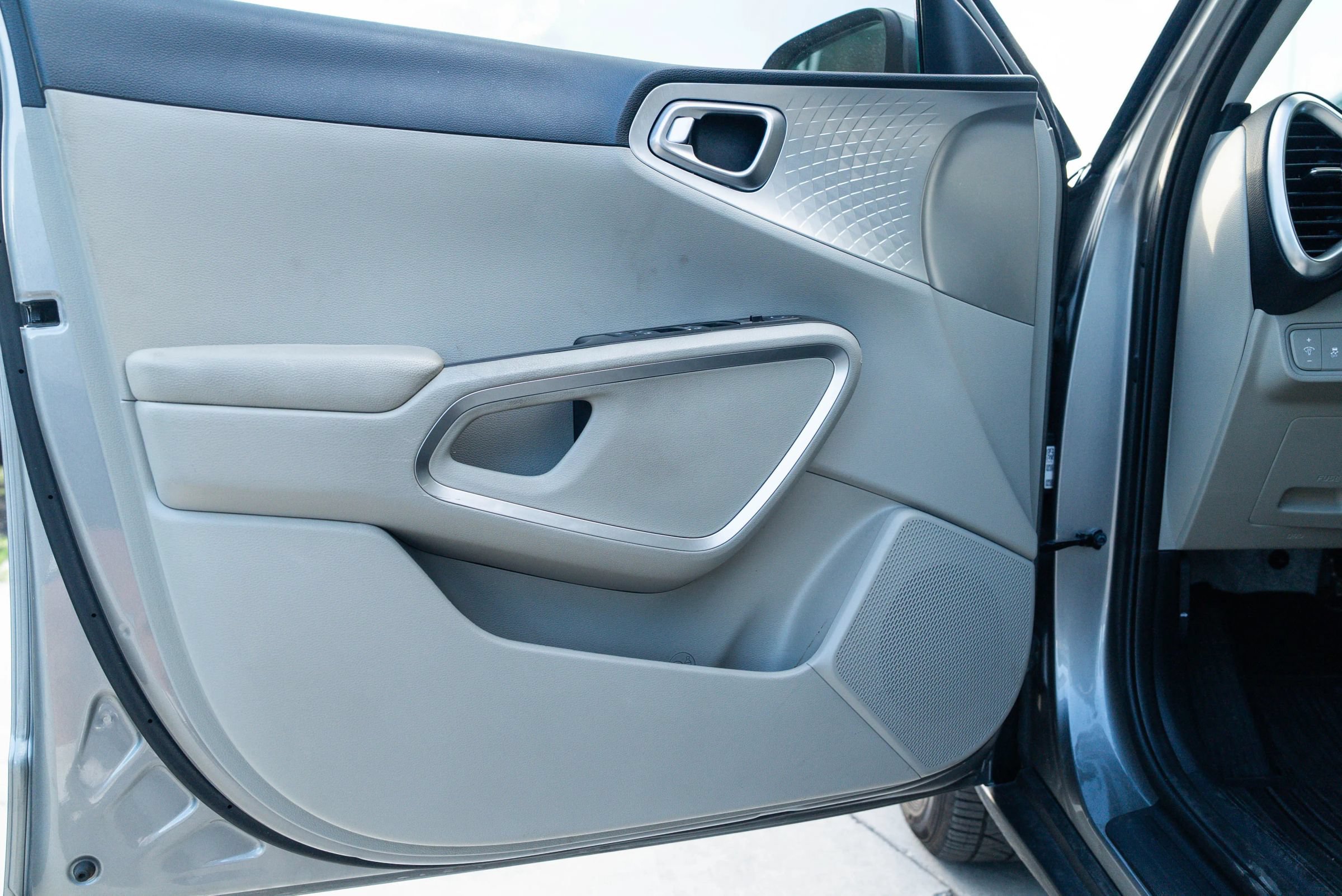 Used 2023 Kia Soul LX w/ Option Group 015 FWD image 20
