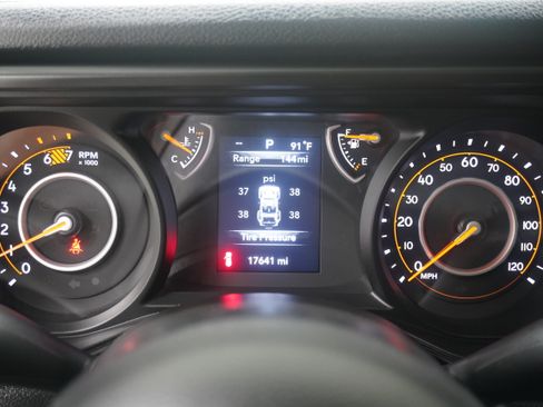 Used 2025 Jeep Wrangler Sport AWD/4WD image 16