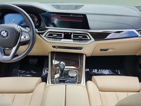 Used 2021 BMW X5 xDrive40i w/ Convenience Package image 14