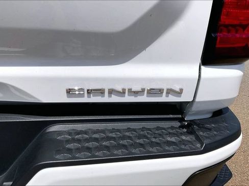 Used 2023 GMC Canyon Denali AWD/4WD image 23