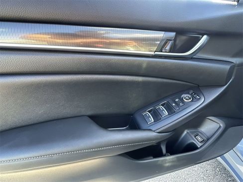 Used 2022 Honda Accord Sport image 21