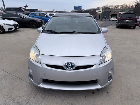 Used 2010 Toyota Prius Three image 9