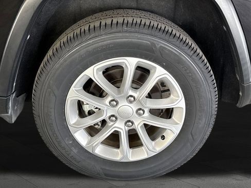 Used 2022 Jeep Grand Cherokee Laredo E image 22