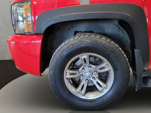 Used 2007 Chevrolet Silverado 1500 LTZ w/ Safety Package AWD/4WD image 10