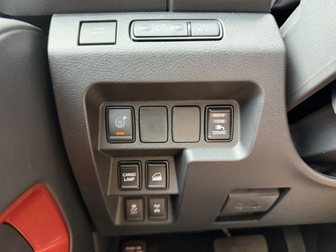 Used 2025 Nissan Frontier PRO-4X w/ Pro Convenience Package AWD/4WD image 27