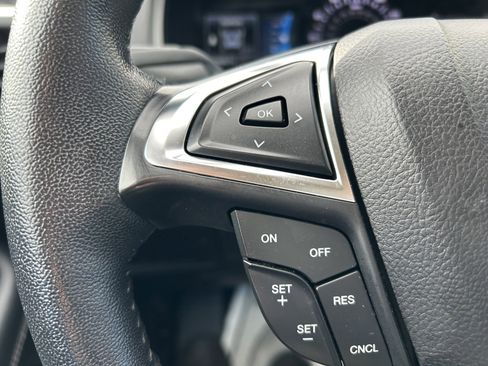 Used 2023 Ford Edge Titanium image 22