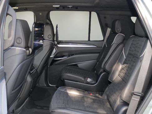 Certified 2025 Cadillac Escalade V w/ LPO, ONYX Package AWD/4WD image 12